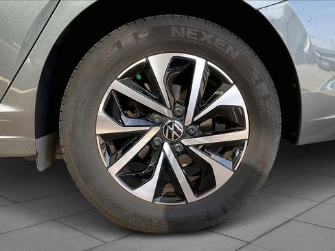 Used 2025 Volkswagen Jetta S image 12