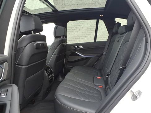 Used 2026 BMW X5 xDrive40i AWD/4WD image 13
