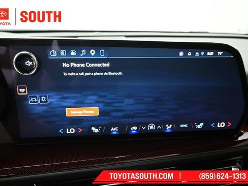 Used 2026 Chevrolet Traverse Z71 w/ Enhanced Driving Package AWD/4WD image 19