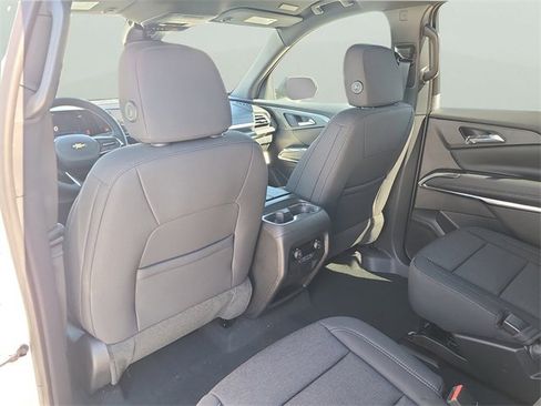 New 2026 Chevrolet Traverse LT image 17