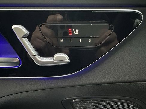 Used 2025 Mercedes-Benz C 300 4MATIC Sedan image 15