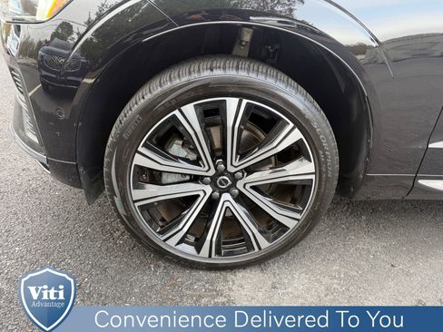 Certified 2023 Volvo XC60 B5 Ultimate image 12