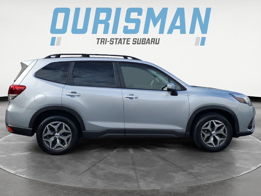 Certified 2023 Subaru Forester Premium AWD/4WD image 7