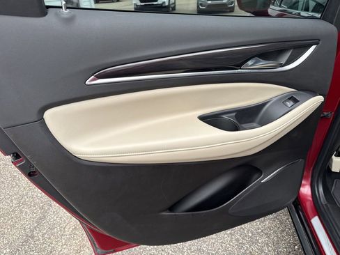 Certified 2018 Buick Enclave Essence image 33