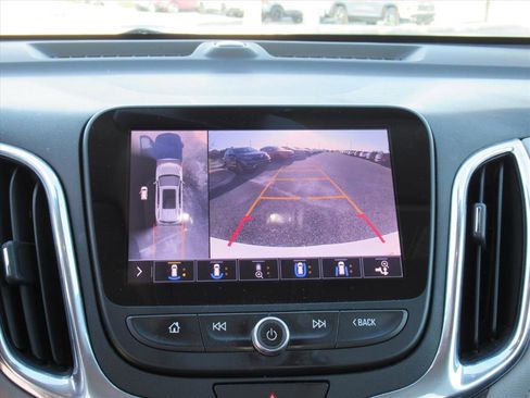 Used 2020 Chevrolet Equinox Premier image 23