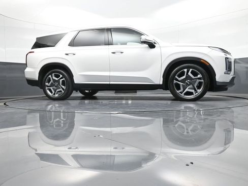 Used 2023 Hyundai Palisade SEL image 31