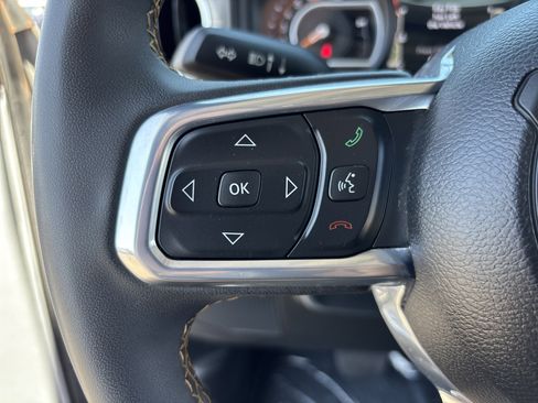 Certified 2024 Jeep Wrangler Unlimited Sahara AWD/4WD image 26