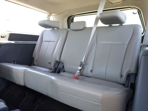 Used 2021 Ford Expedition Max XLT image 32