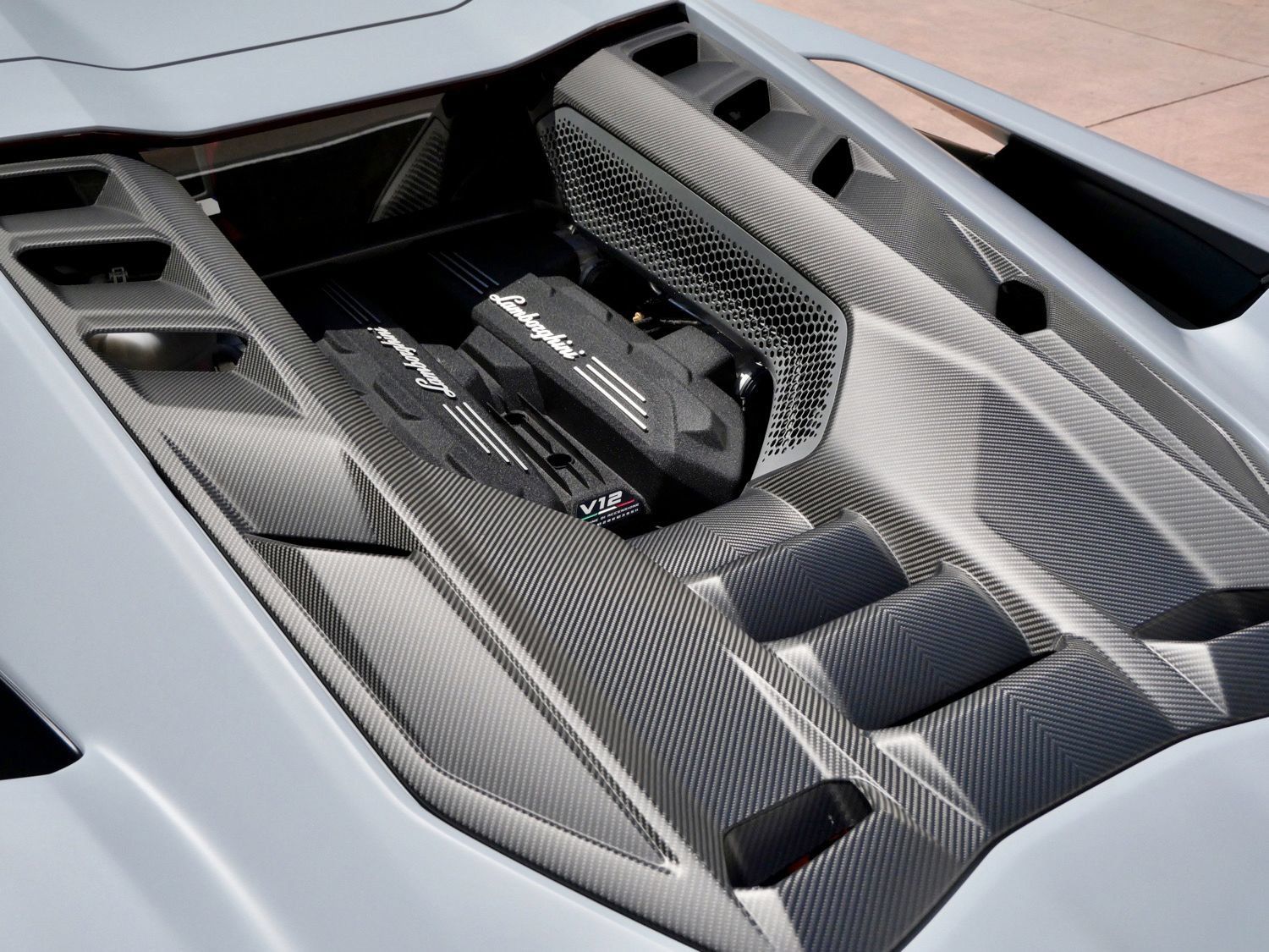 Used 2024 Lamborghini Revuelto AWD/4WD image 16