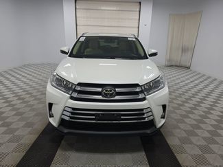 Used 2017 Toyota Highlander Limited video 2