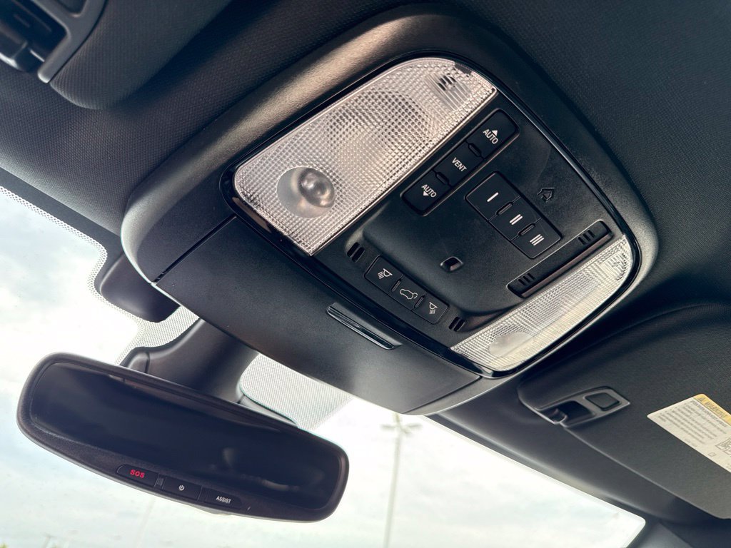 Used 2023 Dodge Durango GT AWD/4WD image 32