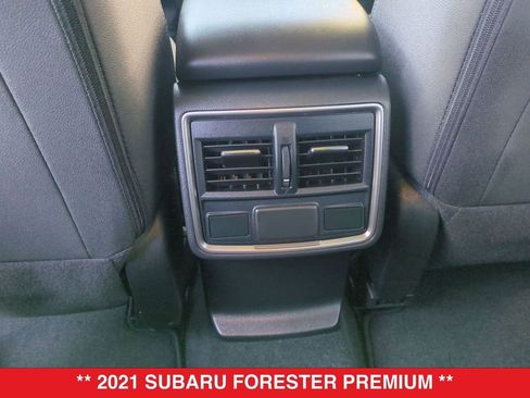 Used 2021 Subaru Forester Premium image 32