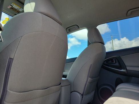 Used 2011 Toyota RAV4 2WD w/ Base L4 Extra Value Pkg image 11