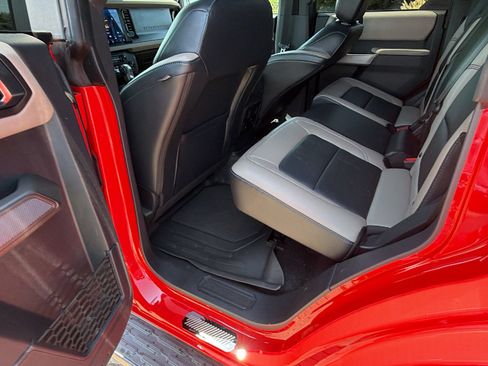 Used 2023 Ford Bronco Wildtrak AWD/4WD image 23