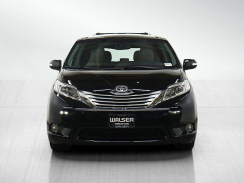 Used 2017 Toyota Sienna Limited Premium w/ Protection Package AWD/4WD image 9