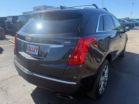 Used 2018 Cadillac XT5 Premium Luxury w/ Driver Assist Package AWD/4WD image 3
