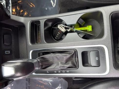 Certified 2019 Ford Escape SE image 18