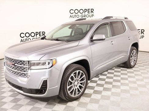 Used 2023 GMC Acadia Denali w/ Denali Technology Package image 10