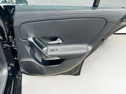 Used 2022 Mercedes-Benz CLA 250 image 26