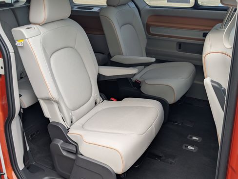 Used 2025 Volkswagen ID. Buzz Pro S Plus RWD image 24