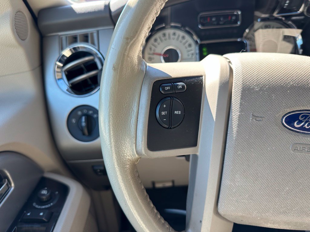 Used 2014 Ford Expedition Limited w/ Equipment Group 301A RWD image 28