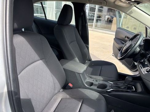 Used 2023 Toyota Corolla LE FWD image 30