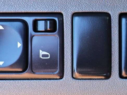Used 2018 Nissan Frontier SV RWD image 41