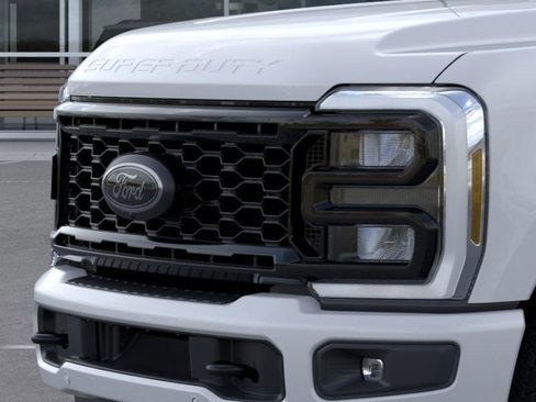 New 2026 Ford F350 Lariat w/ Black Appearance Package image 17