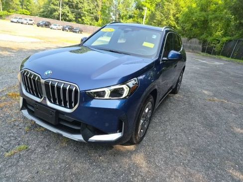 Used 2025 BMW X1 xDrive28i w/ Convenience Package AWD/4WD image 5