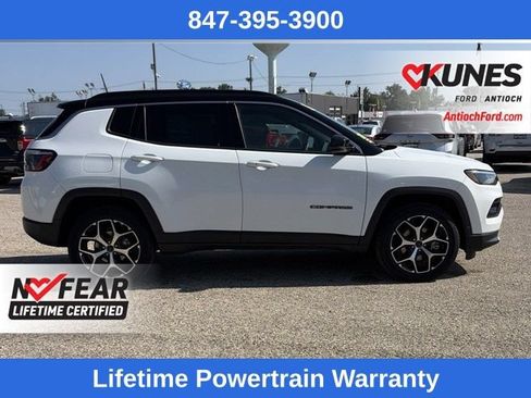 Used 2025 Jeep Compass Limited AWD/4WD image 8