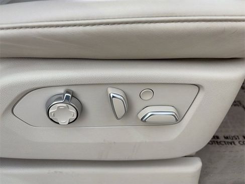 Used 2023 Cadillac Escalade Premium Luxury Platinum w/ LPO, Radiant Package image 12