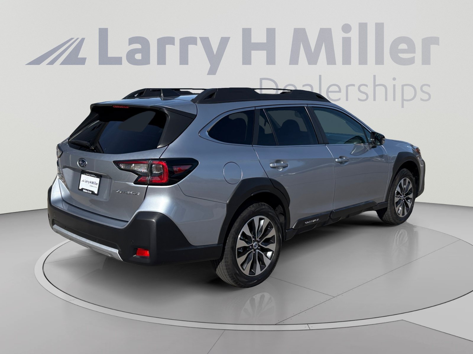 Certified 2024 Subaru Outback Limited AWD/4WD image 5