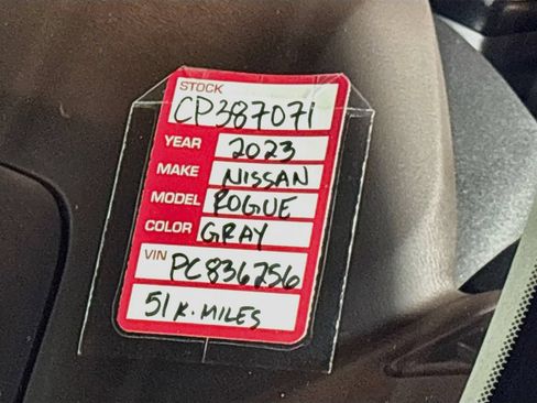 Used 2023 Nissan Rogue SV AWD/4WD image 24