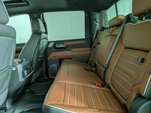 New 2026 GMC Sierra 3500 Denali Ultimate image 32