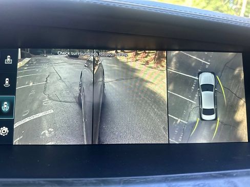 Used 2021 Genesis G90 3.3T Premium RWD image 30