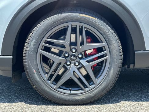 New 2026 Ford Explorer ST-Line RWD image 27