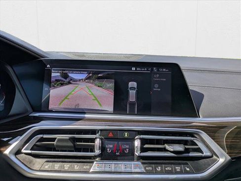 Used 2021 BMW X5 xDrive40i w/ Premium Package image 15