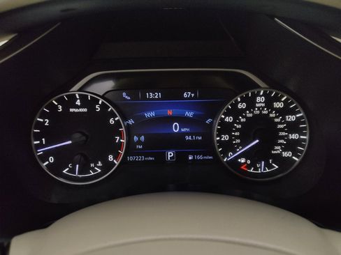 Used 2016 Nissan Murano Platinum w/ Platinum Technology Package FWD image 23