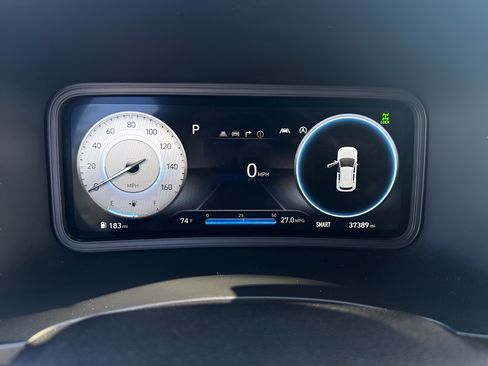 Certified 2023 Hyundai Kona Limited AWD/4WD image 25