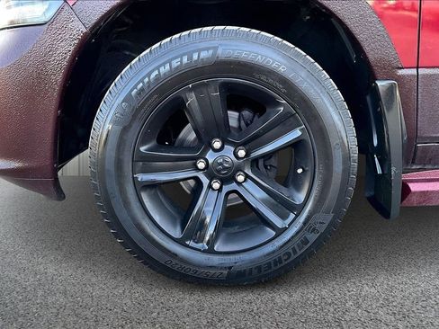 Used 2018 RAM 1500 Sport image 33