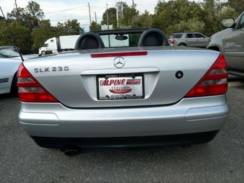 Used 1998 Mercedes-Benz SLK 230 image 17