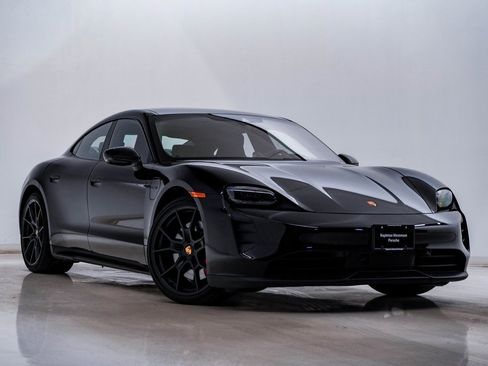 Certified 2024 Porsche Taycan GTS image 8