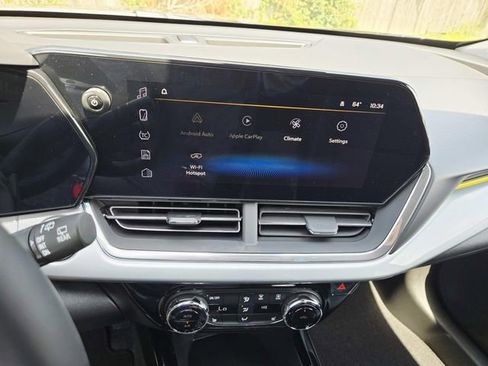 New 2026 Chevrolet Trax LT w/ Driver Confidence Package FWD image 18