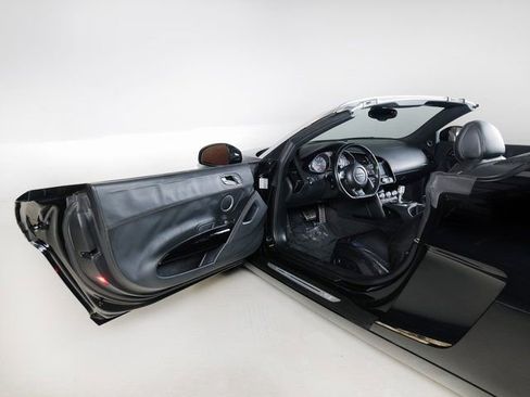 Used 2011 Audi R8 V8 image 25