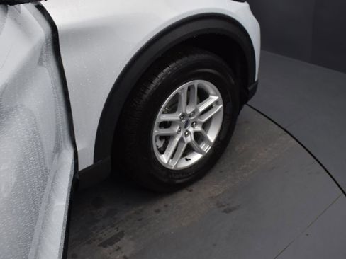 New 2026 Ford Explorer Active image 18