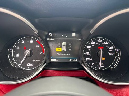 Used 2020 Alfa Romeo Stelvio Ti Sport AWD/4WD image 40