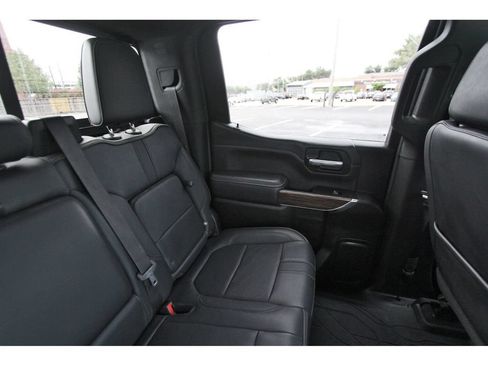 Used 2022 Chevrolet Silverado 1500 High Country w/ Technology Package AWD/4WD image 13