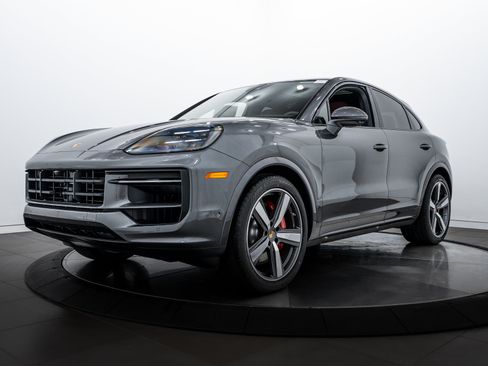 New 2026 Porsche Cayenne S image 1