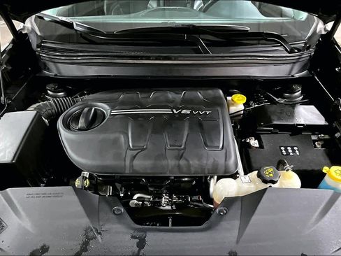 Used 2020 Jeep Cherokee Limited image 31