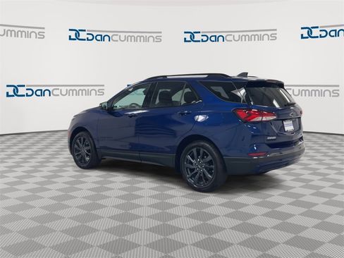 Used 2022 Chevrolet Equinox RS w/ RS Leather Package image 6
